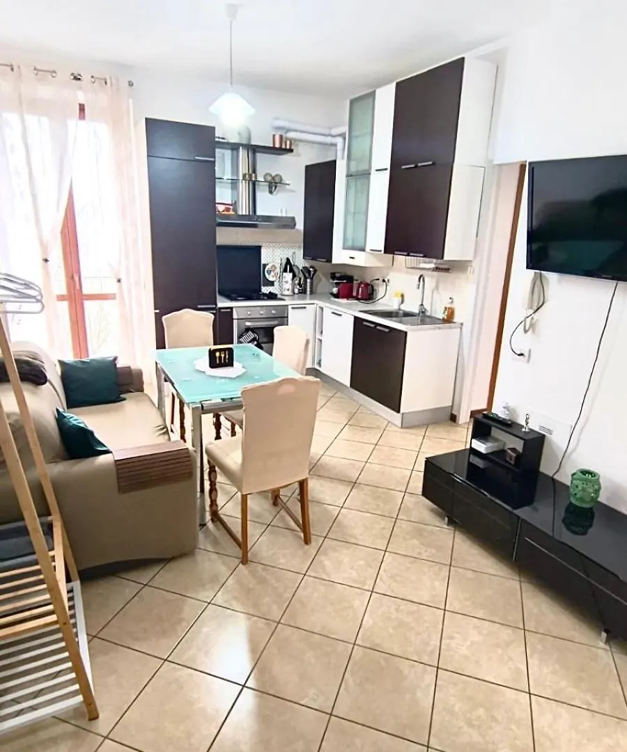 Appartamento Confortevole Con Terrazza Como Apartment